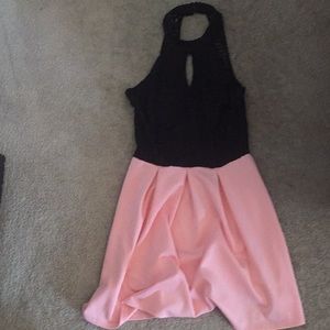 pink and black sleeve-less dress